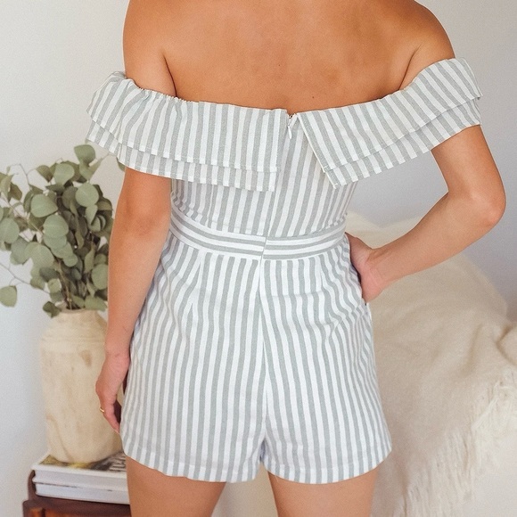 Lulu's White and Green Off-Shoulder Jumpsuit - Picture 3 of 14